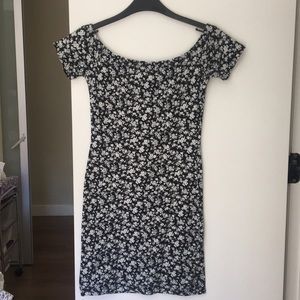 Floral mini bodycon dress!